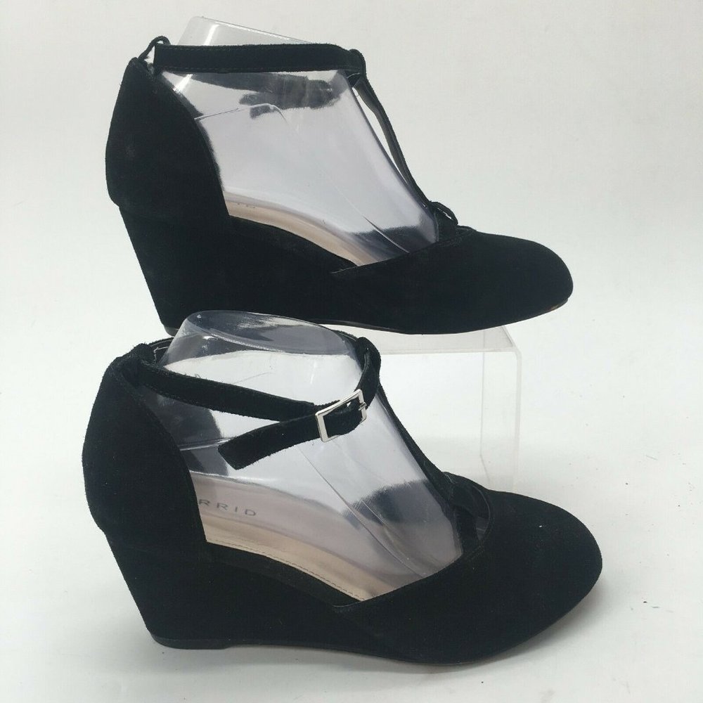 Torrid Womens 8W Mary Jane T Ankle Strap Pumps Min